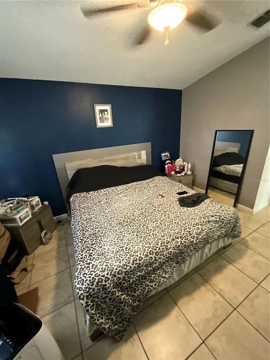En Venta: $275,000 (3 camas, 2 baños, 1392 Pies cuadrados)