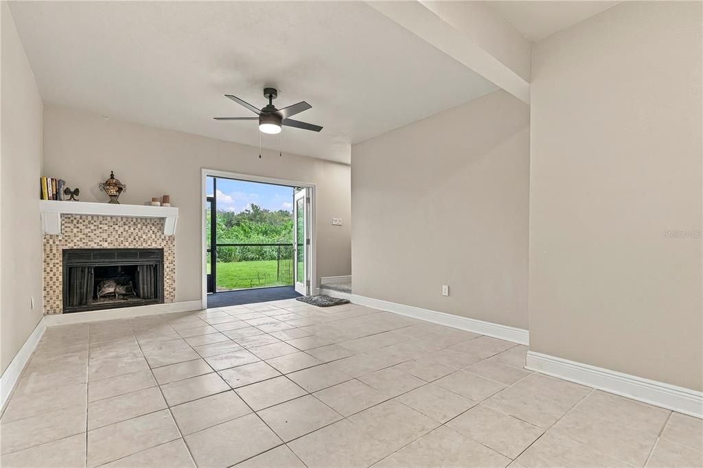 For Sale: $357,000 (3 beds, 2 baths, 1536 Square Feet)