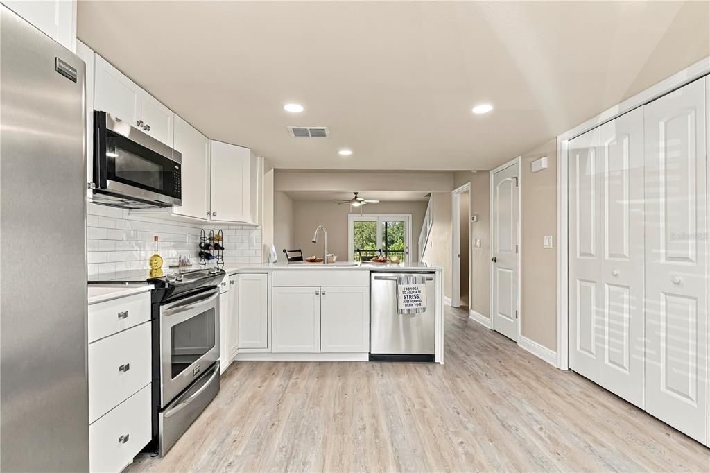 For Sale: $357,000 (3 beds, 2 baths, 1536 Square Feet)