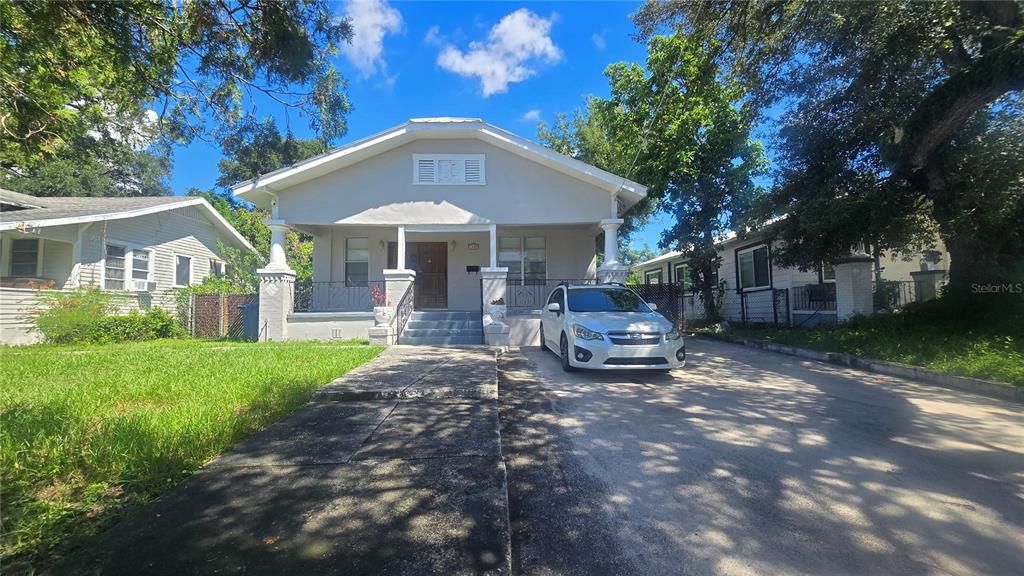 For Sale: $274,900 (3 beds, 1 baths, 1400 Square Feet)