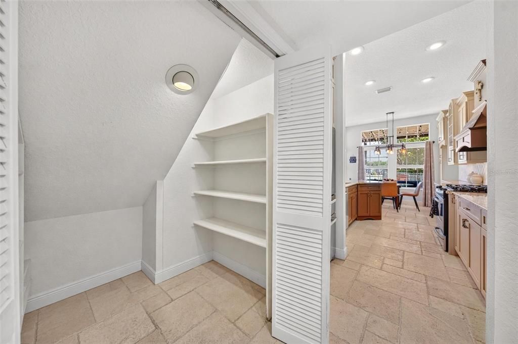 For Sale: $825,000 (3 beds, 3 baths, 2460 Square Feet)