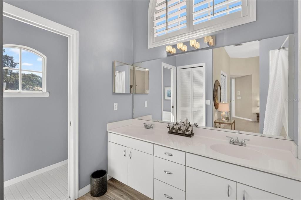 For Sale: $825,000 (3 beds, 3 baths, 2460 Square Feet)