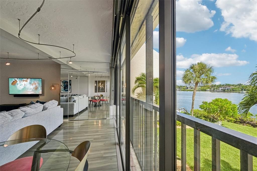 Active With Contract: $535,000 (2 beds, 1 baths, 1010 Square Feet)