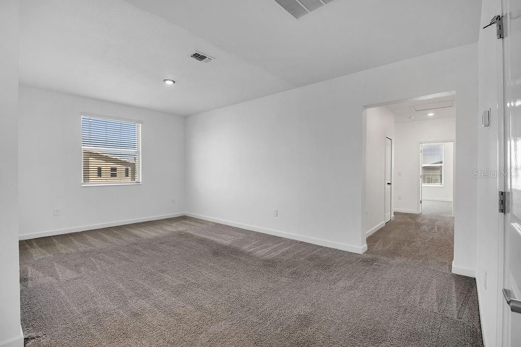 En Venta: $549,000 (6 camas, 5 baños, 3291 Pies cuadrados)