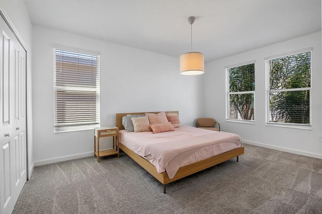 En Venta: $549,000 (6 camas, 5 baños, 3291 Pies cuadrados)
