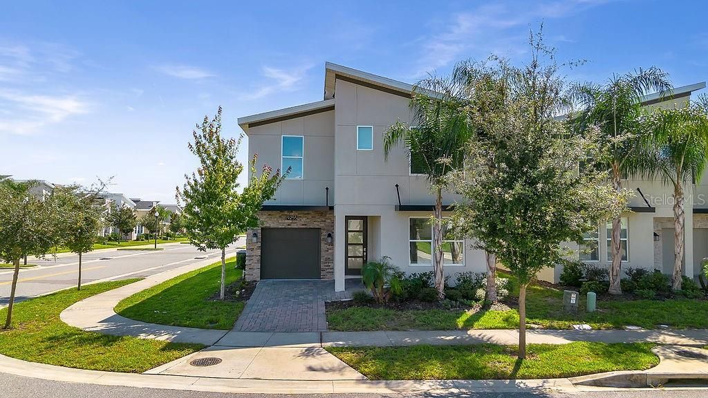 En Venta: $549,000 (6 camas, 5 baños, 3291 Pies cuadrados)