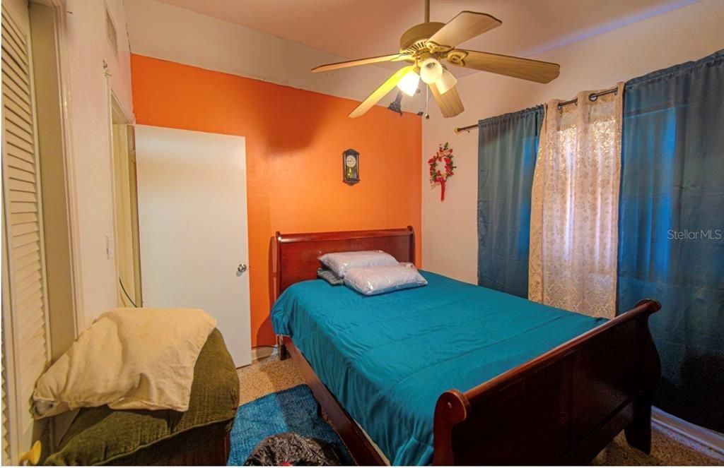 For Sale: $330,000 (3 beds, 2 baths, 1497 Square Feet)