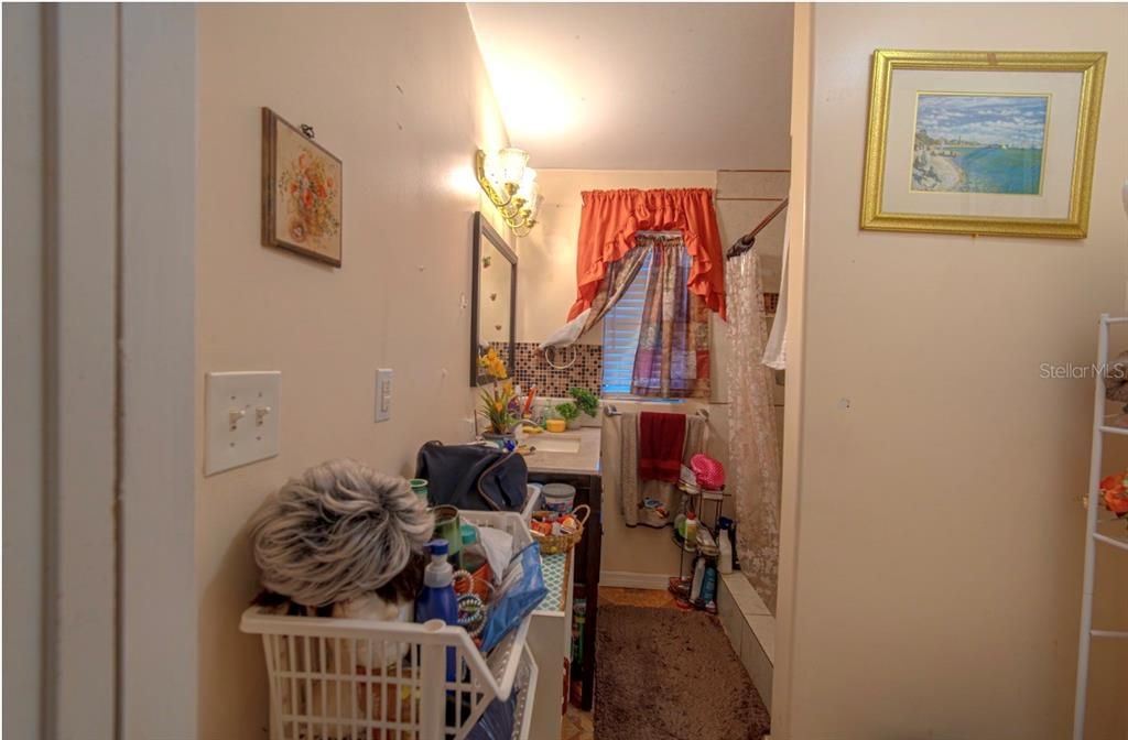 For Sale: $330,000 (3 beds, 2 baths, 1497 Square Feet)