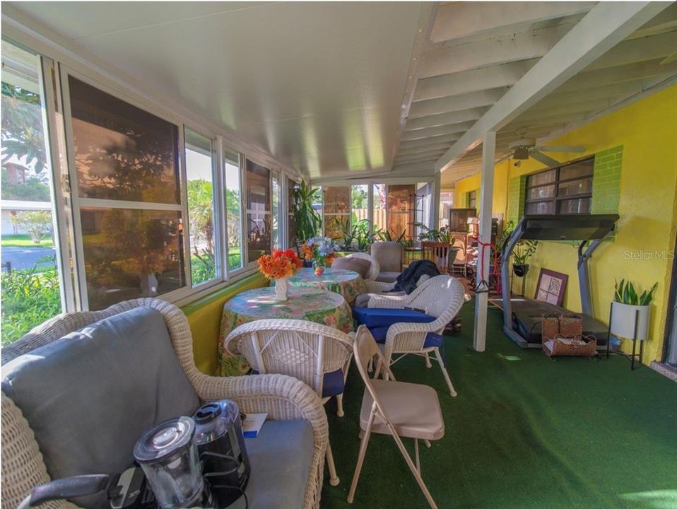 For Sale: $330,000 (3 beds, 2 baths, 1497 Square Feet)