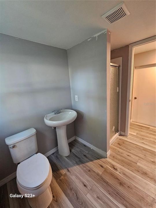 For Sale: $164,900 (3 beds, 1 baths, 792 Square Feet)