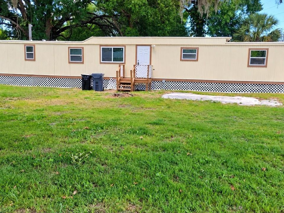 For Sale: $164,900 (3 beds, 1 baths, 792 Square Feet)