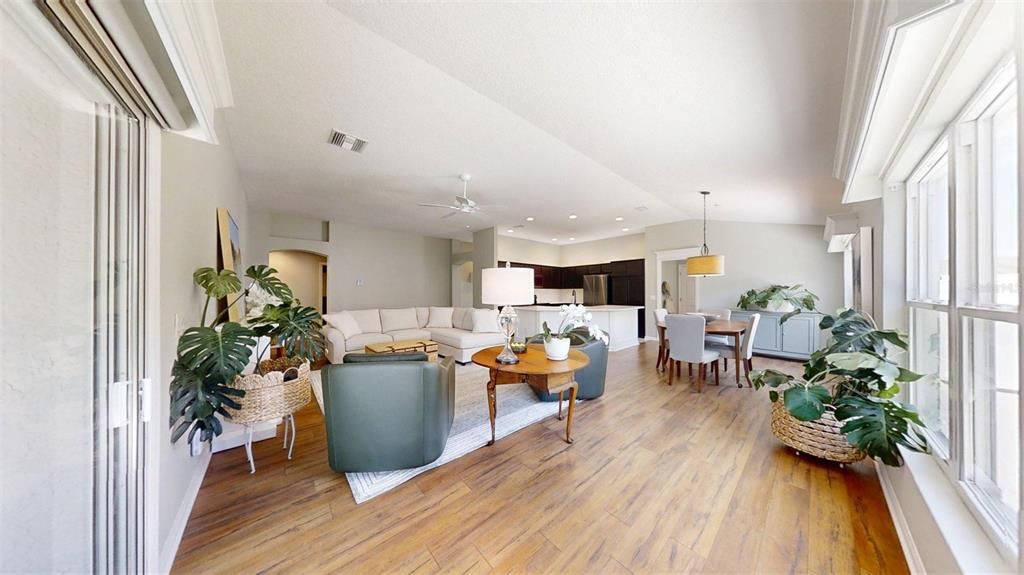 En Venta: $380,000 (3 camas, 2 baños, 1812 Pies cuadrados)