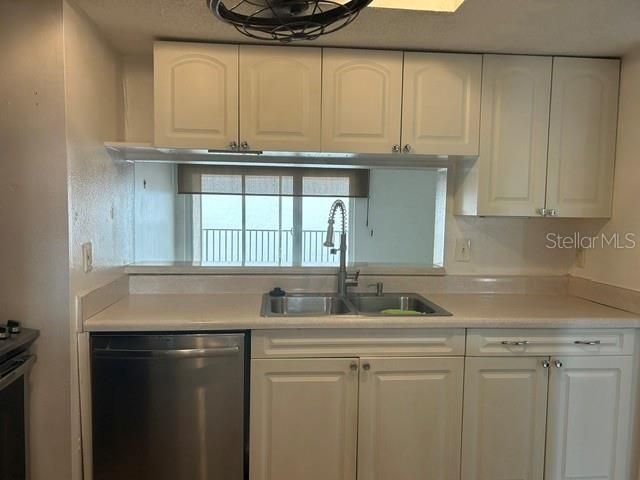 В аренду: $1,800 (2 спален, 2 ванн, 1090 Квадратных фут)