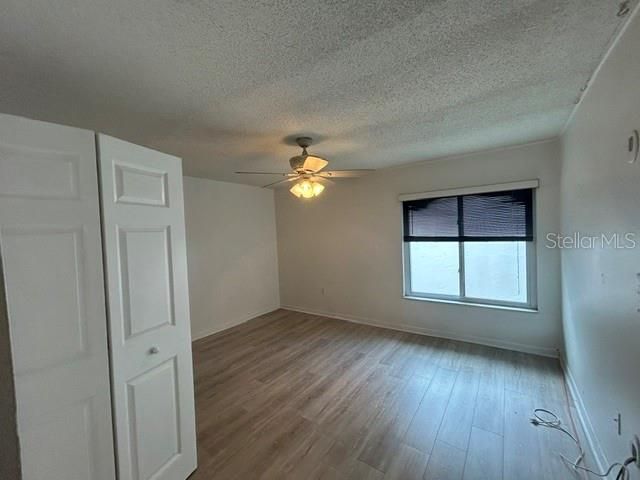 В аренду: $1,800 (2 спален, 2 ванн, 1090 Квадратных фут)