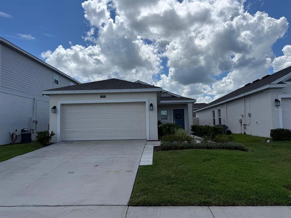 For Sale: $340,000 (3 beds, 2 baths, 1260 Square Feet)