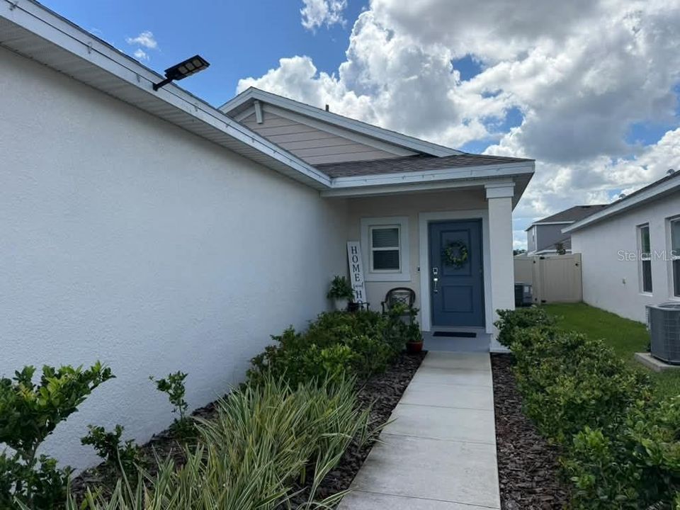 For Sale: $340,000 (3 beds, 2 baths, 1260 Square Feet)