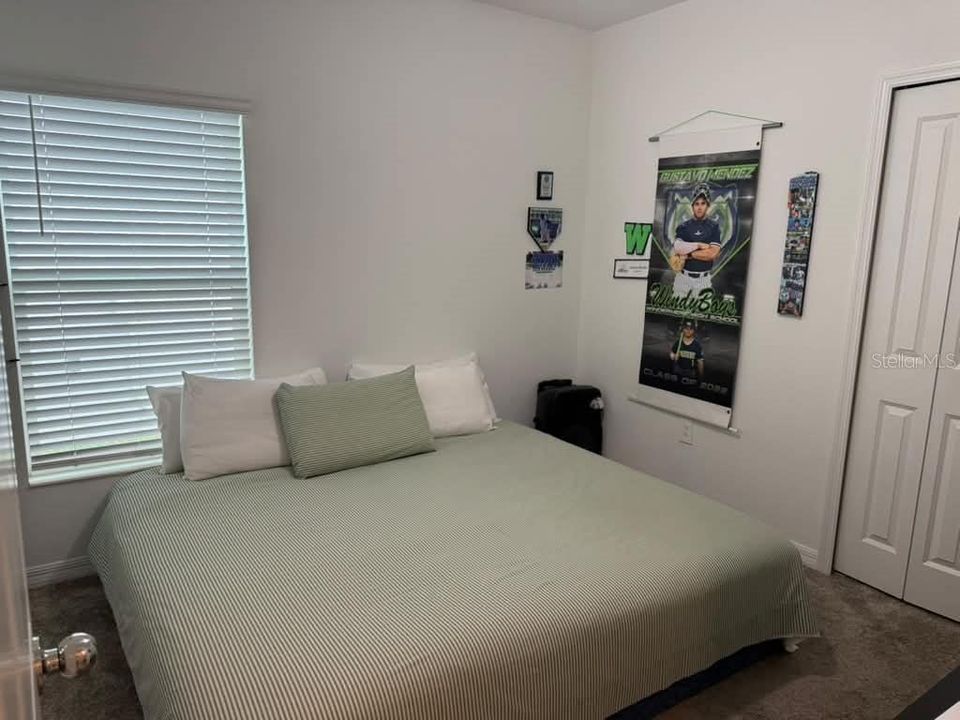 For Sale: $340,000 (3 beds, 2 baths, 1260 Square Feet)