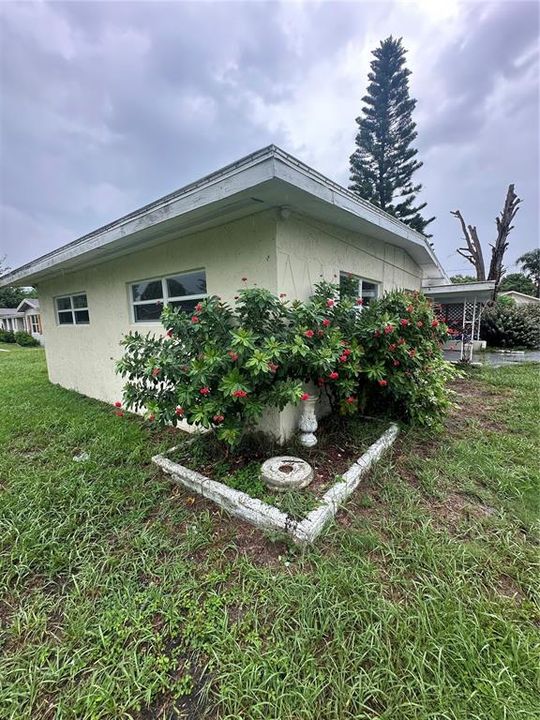 For Sale: $119,990 (3 beds, 1 baths, 864 Square Feet)