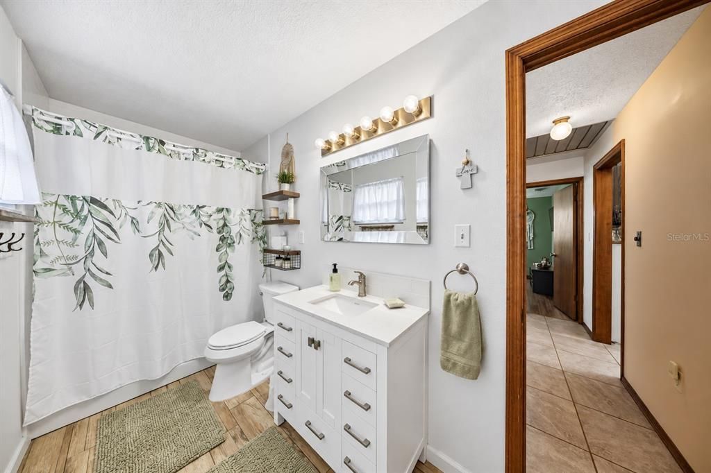 For Sale: $500,000 (3 beds, 2 baths, 1960 Square Feet)