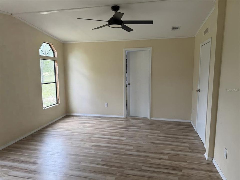 For Sale: $365,000 (3 beds, 2 baths, 1680 Square Feet)