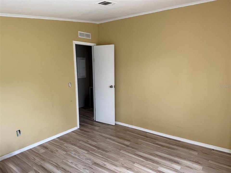 For Sale: $365,000 (3 beds, 2 baths, 1680 Square Feet)