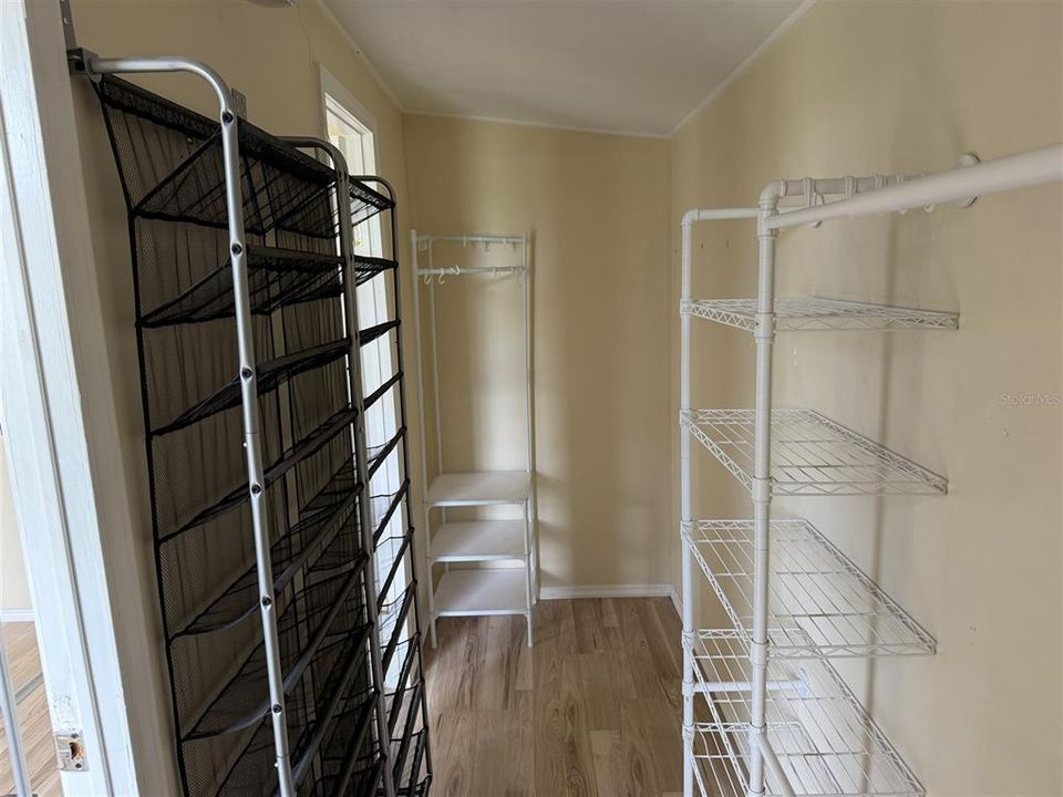 For Sale: $365,000 (3 beds, 2 baths, 1680 Square Feet)