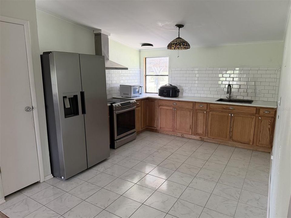 For Sale: $365,000 (3 beds, 2 baths, 1680 Square Feet)