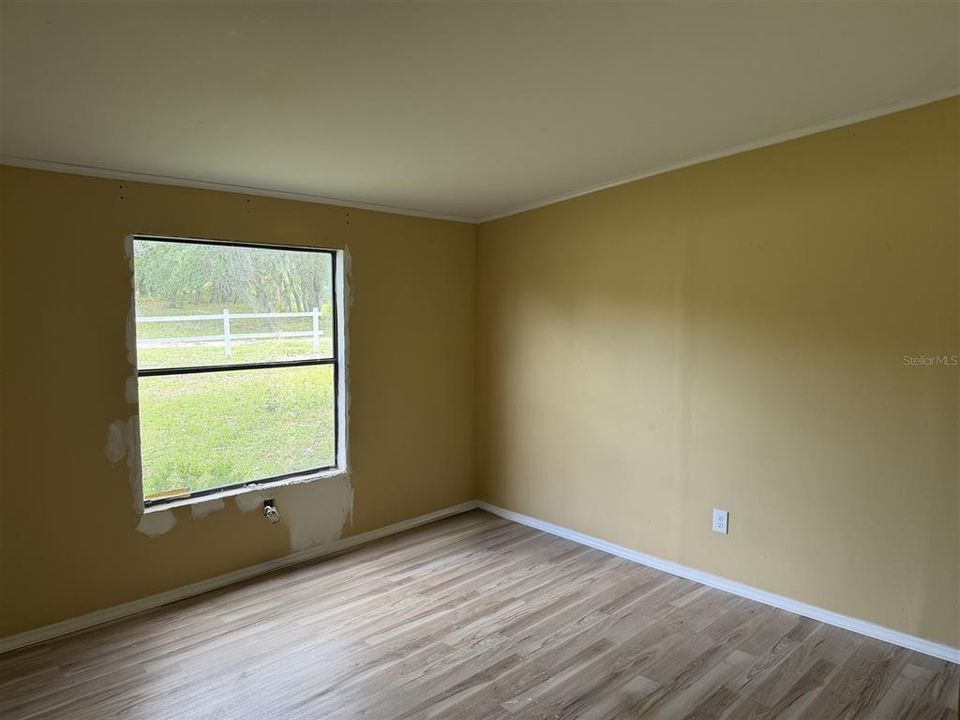 For Sale: $365,000 (3 beds, 2 baths, 1680 Square Feet)