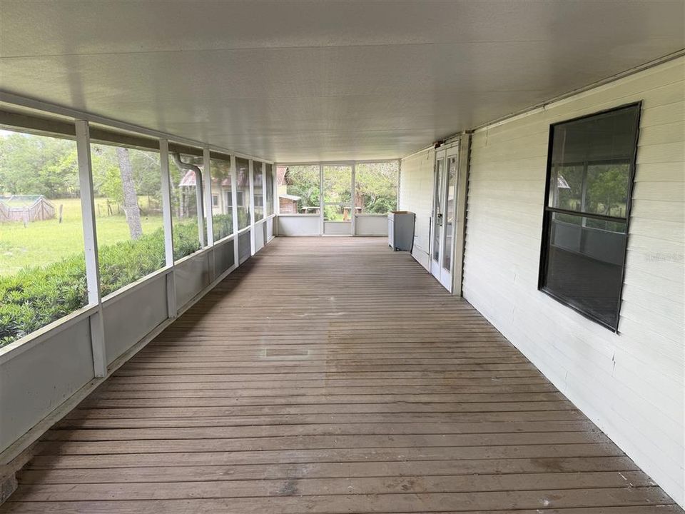 For Sale: $365,000 (3 beds, 2 baths, 1680 Square Feet)