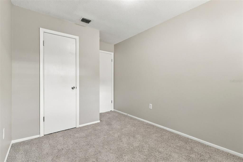 For Sale: $330,000 (4 beds, 2 baths, 1638 Square Feet)