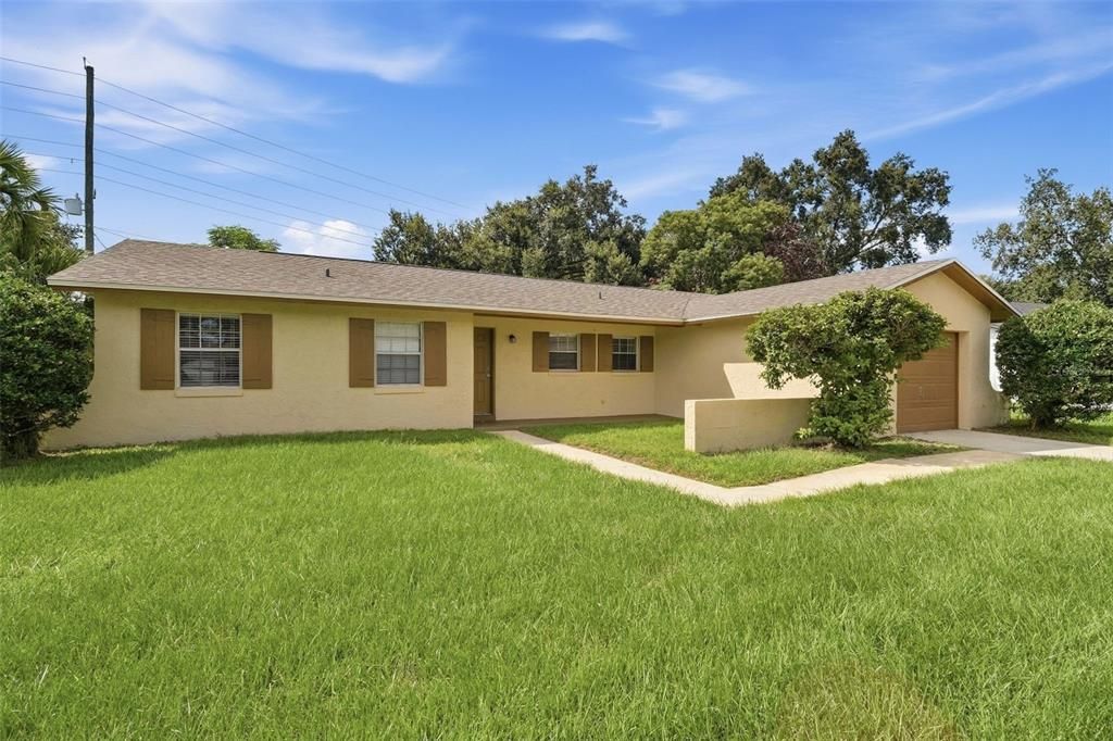 For Sale: $330,000 (4 beds, 2 baths, 1638 Square Feet)