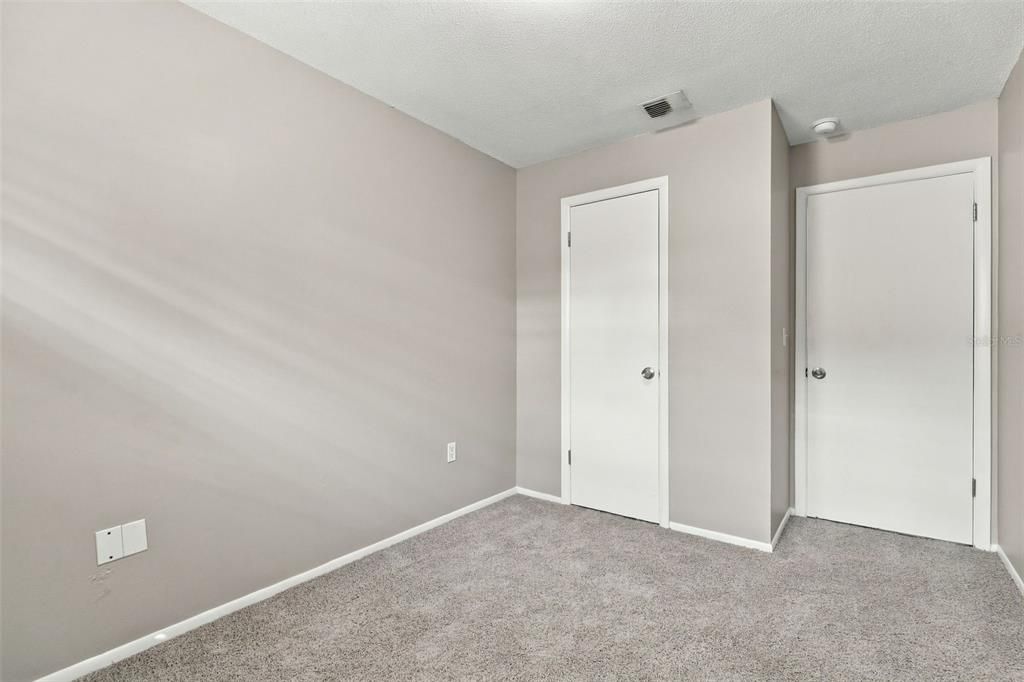 For Sale: $330,000 (4 beds, 2 baths, 1638 Square Feet)