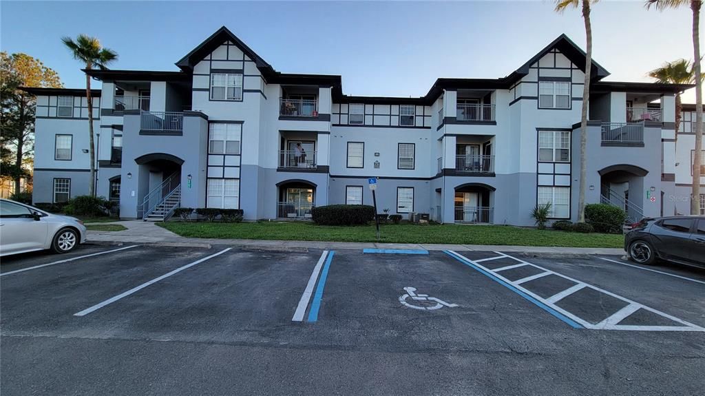 For Rent: $1,549 (2 beds, 2 baths, 1062 Square Feet)