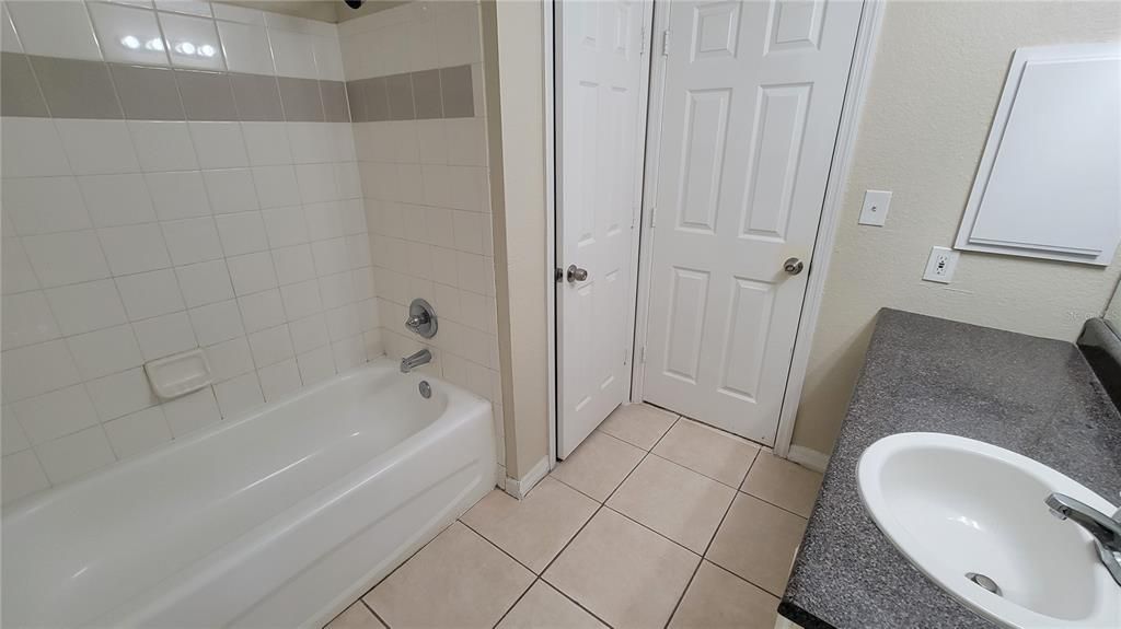 For Rent: $1,549 (2 beds, 2 baths, 1062 Square Feet)