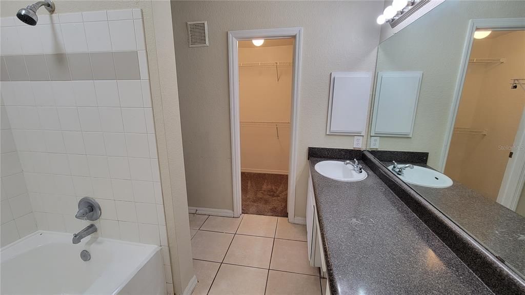For Rent: $1,549 (2 beds, 2 baths, 1062 Square Feet)