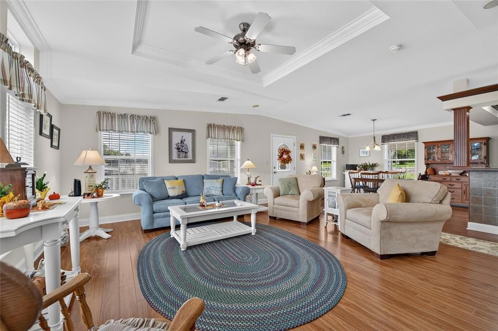 For Sale: $244,900 (2 beds, 2 baths, 1680 Square Feet)