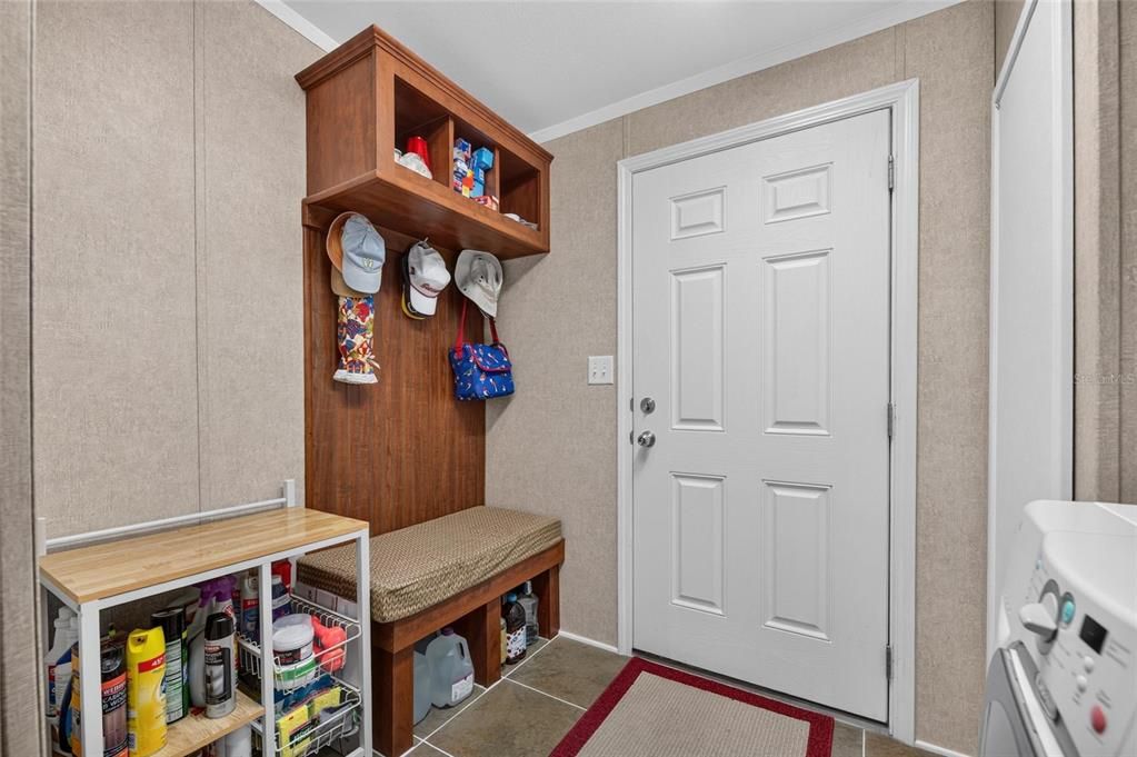 For Sale: $244,900 (2 beds, 2 baths, 1680 Square Feet)