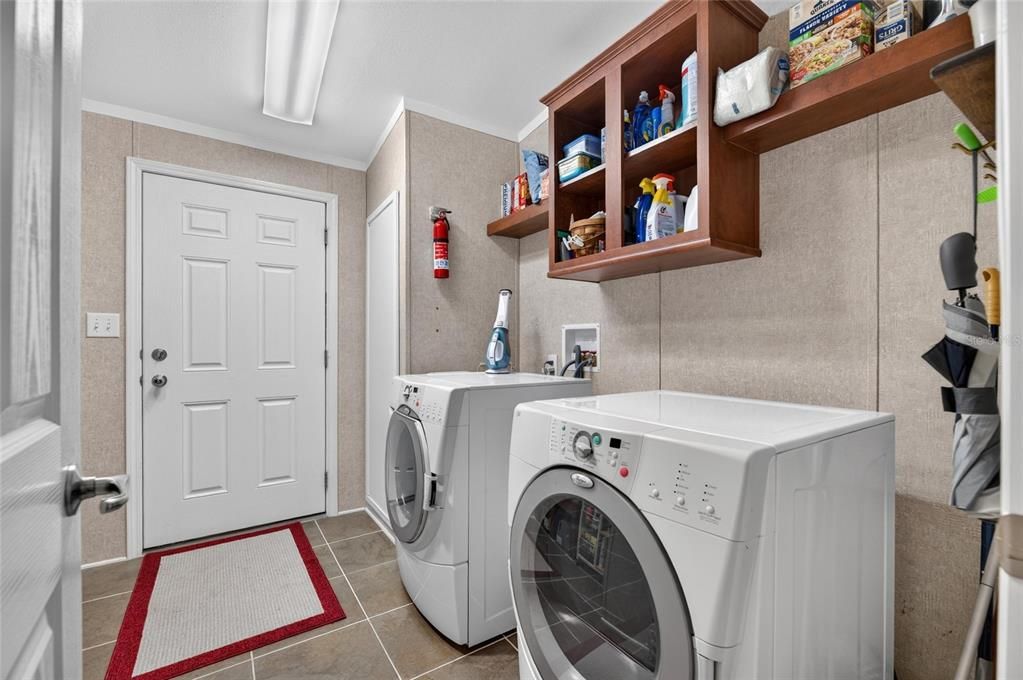 For Sale: $244,900 (2 beds, 2 baths, 1680 Square Feet)