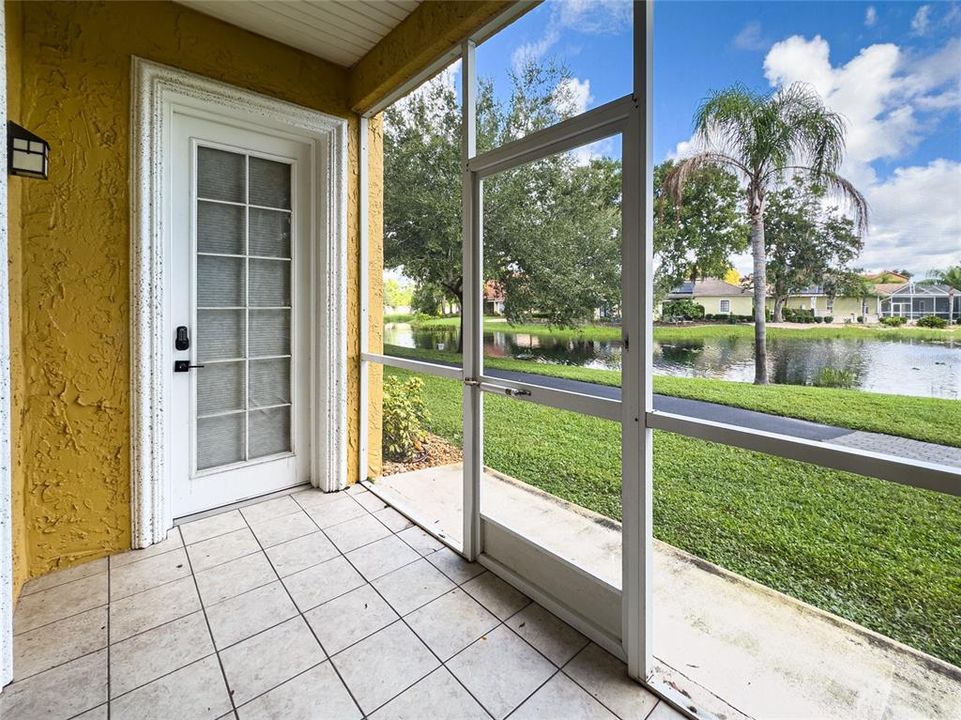 For Sale: $319,500 (2 beds, 2 baths, 1128 Square Feet)