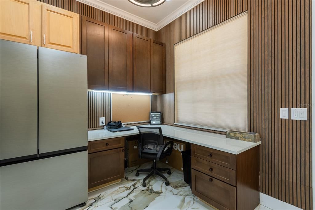 For Sale: $319,500 (2 beds, 2 baths, 1128 Square Feet)