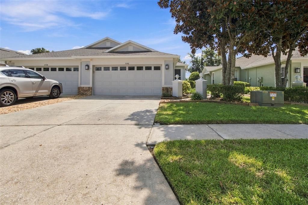 For Rent: $2,300 (3 beds, 2 baths, 1820 Square Feet)