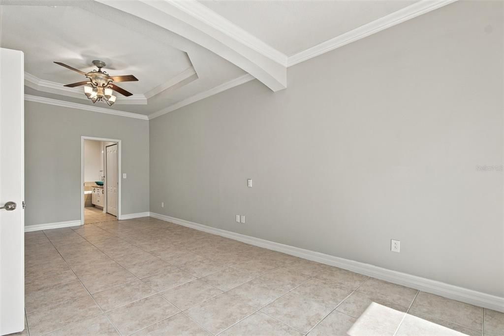 For Rent: $2,300 (3 beds, 2 baths, 1820 Square Feet)