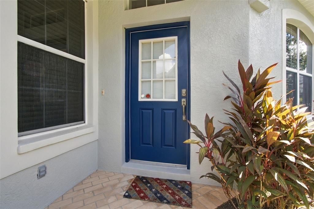 For Rent: $2,300 (3 beds, 2 baths, 1820 Square Feet)