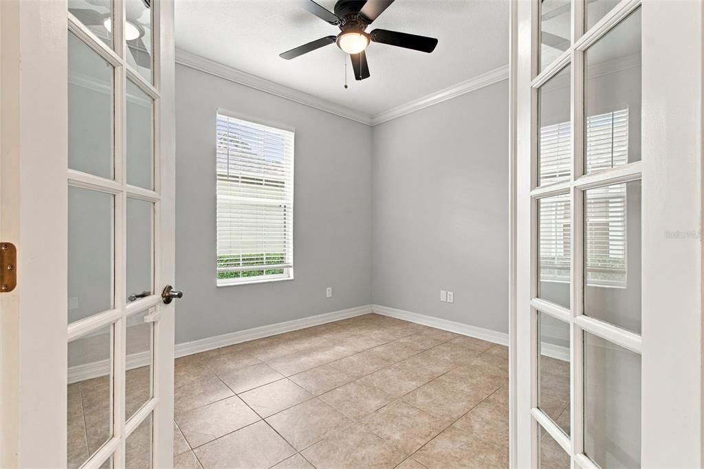 For Rent: $2,300 (3 beds, 2 baths, 1820 Square Feet)