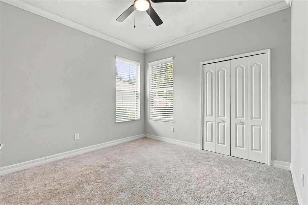 For Rent: $2,300 (3 beds, 2 baths, 1820 Square Feet)