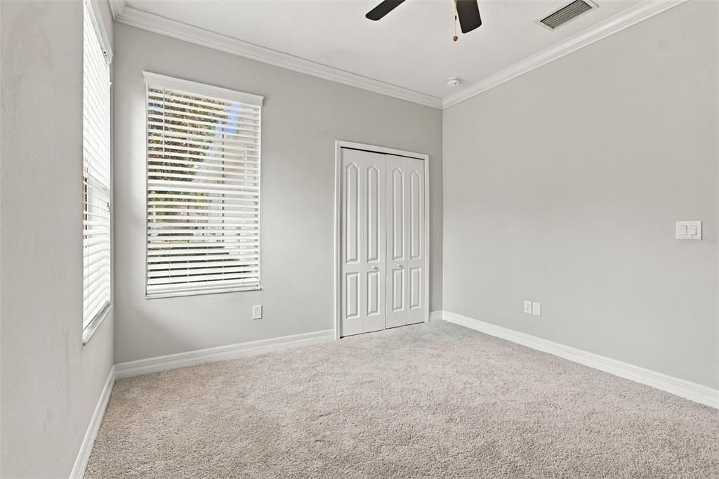 For Rent: $2,300 (3 beds, 2 baths, 1820 Square Feet)