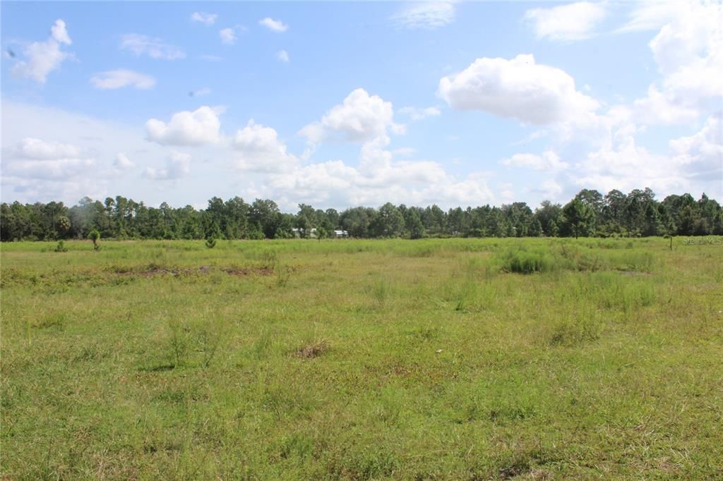 待售: $900,000 (20.00 acres)