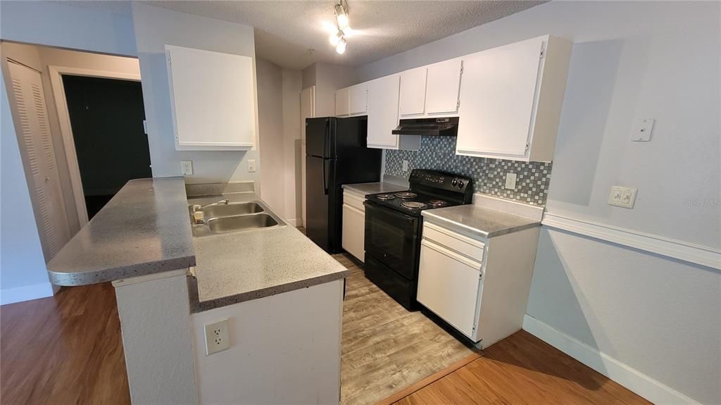 В аренду: $1,549 (2 спален, 2 ванн, 1019 Квадратных фут)