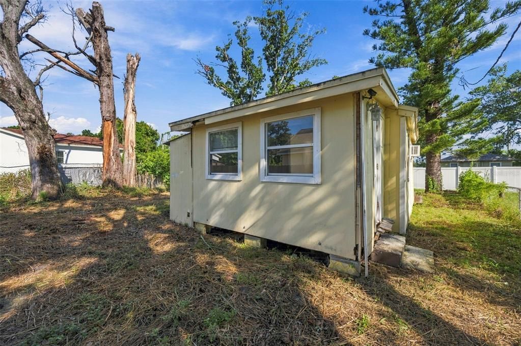 На продажу: $275,000 (4 спален, 2 ванн, 1248 Квадратных фут)