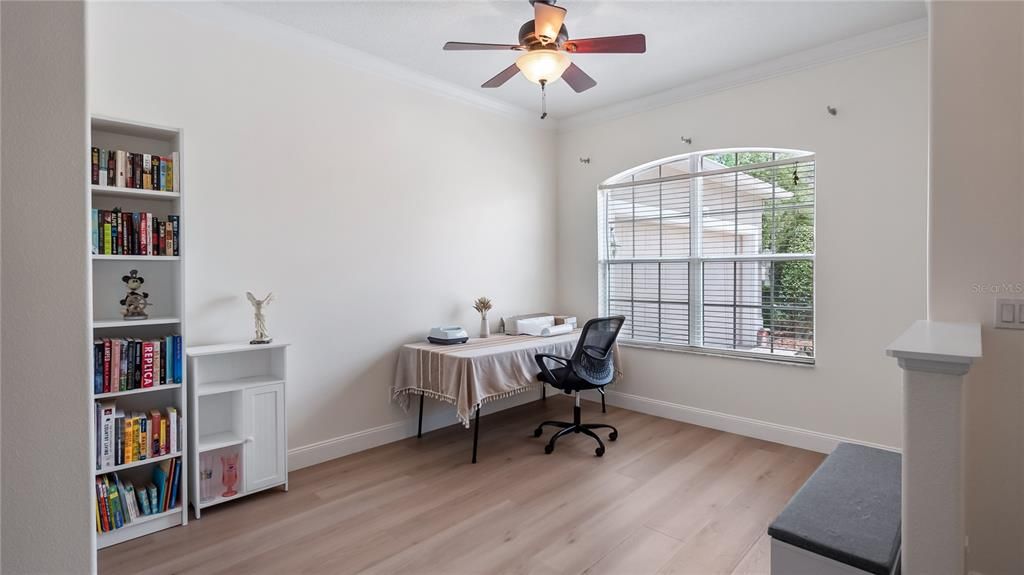 En Venta: $475,000 (4 camas, 2 baños, 2340 Pies cuadrados)